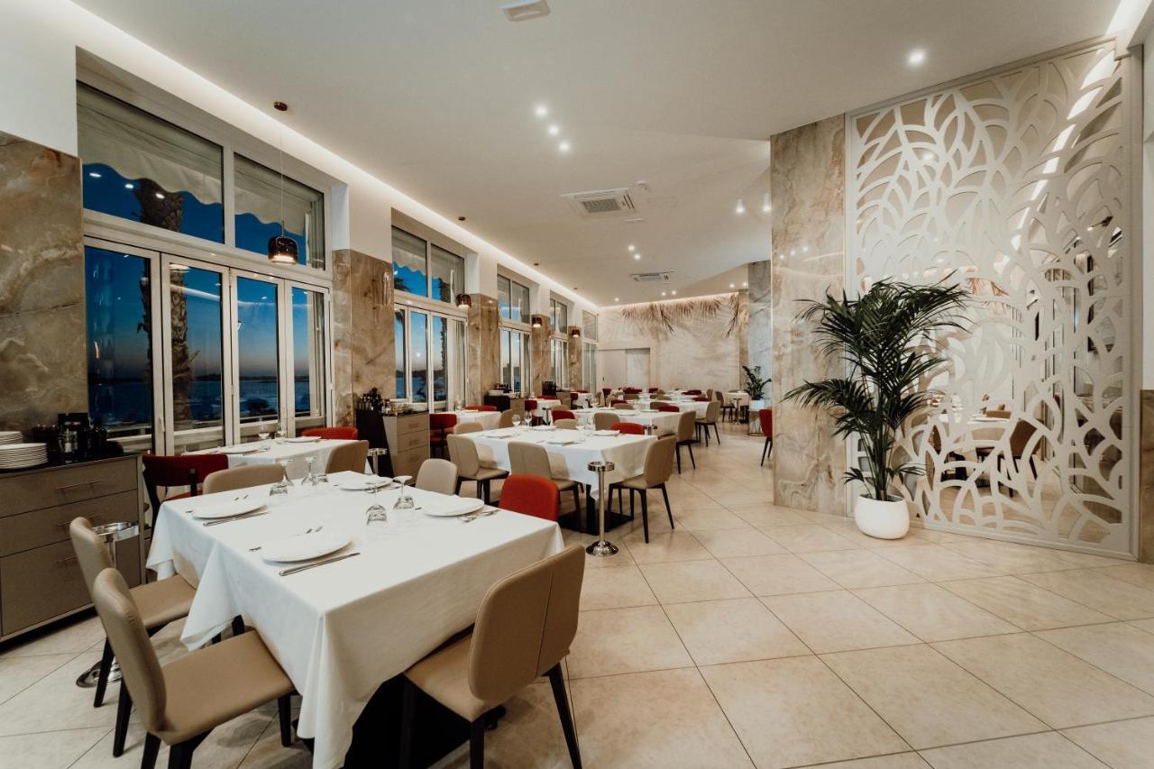 Hotel Falli Porto Cesareo Exteriör bild